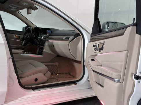 Used 2015 Mercedes-Benz E 350 4MATIC Sedan w/ Premium 1 Package image 24