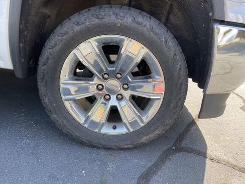 Used 2018 GMC Sierra 1500 SLT AWD/4WD image 9