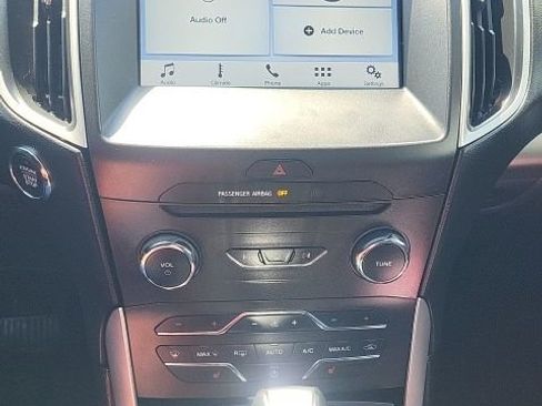 Used 2016 Ford Edge SEL w/ Equipment Group 201A AWD/4WD image 6