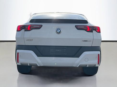 Certified 2025 BMW X2 xDrive28i w/ Convenience Package image 5