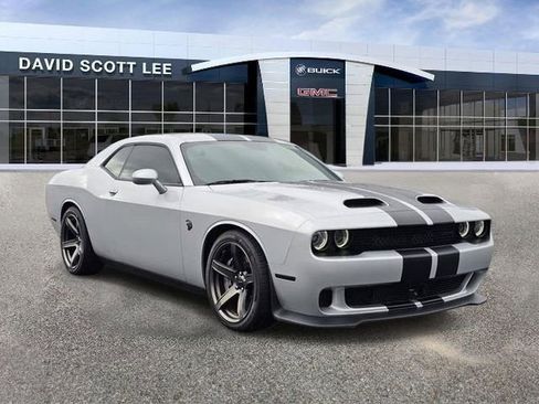 Used 2023 Dodge Challenger SRT Hellcat RWD image 4
