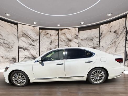 Used 2016 Lexus LS 460 w/ Comfort Package image 5
