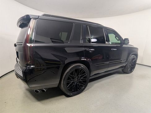 Used 2018 Cadillac Escalade Platinum image 7
