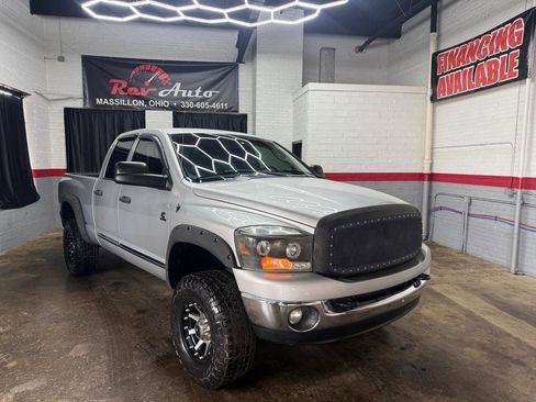 Used 2009 Dodge Ram 2500 Truck SLT w/ Trailer Tow Group AWD/4WD image 1