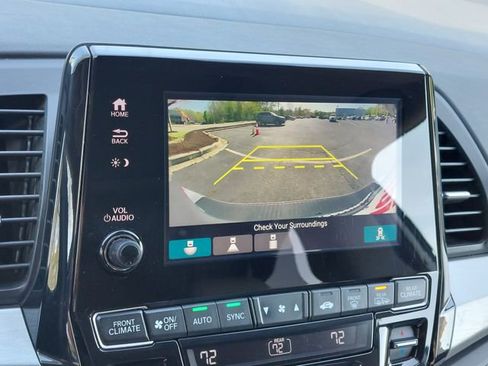 Used 2023 Honda Odyssey EX-L image 13