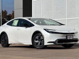 New 2026 Toyota Prius Plug-In Hybrid video 2