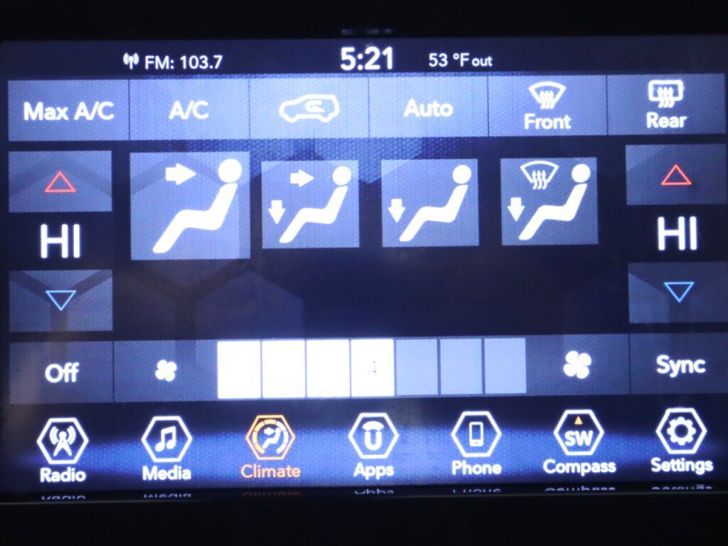 Used 2019 Jeep Compass Latitude AWD/4WD image 16