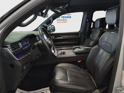 Used 2022 Jeep Grand Wagoneer Series I image 8