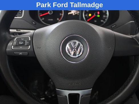 Used 2012 Volkswagen Jetta SEL FWD image 13