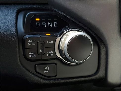 Used 2021 RAM 1500 Big Horn image 16