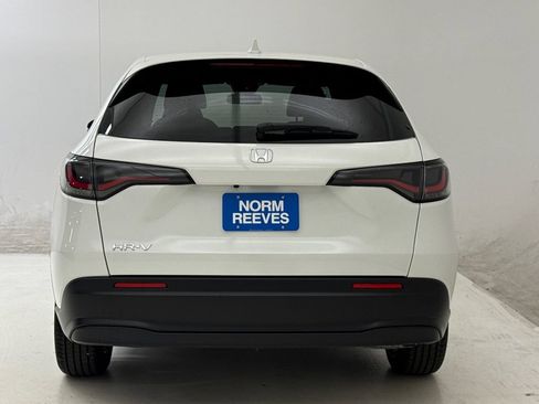 New 2027 Honda HR-V LX image 8
