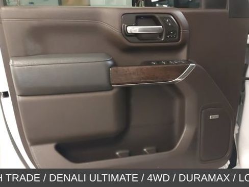 Used 2022 GMC Sierra 2500 Denali w/ Denali Ultimate Package AWD/4WD image 19