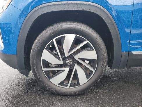 Certified 2025 Volkswagen Atlas SEL image 10