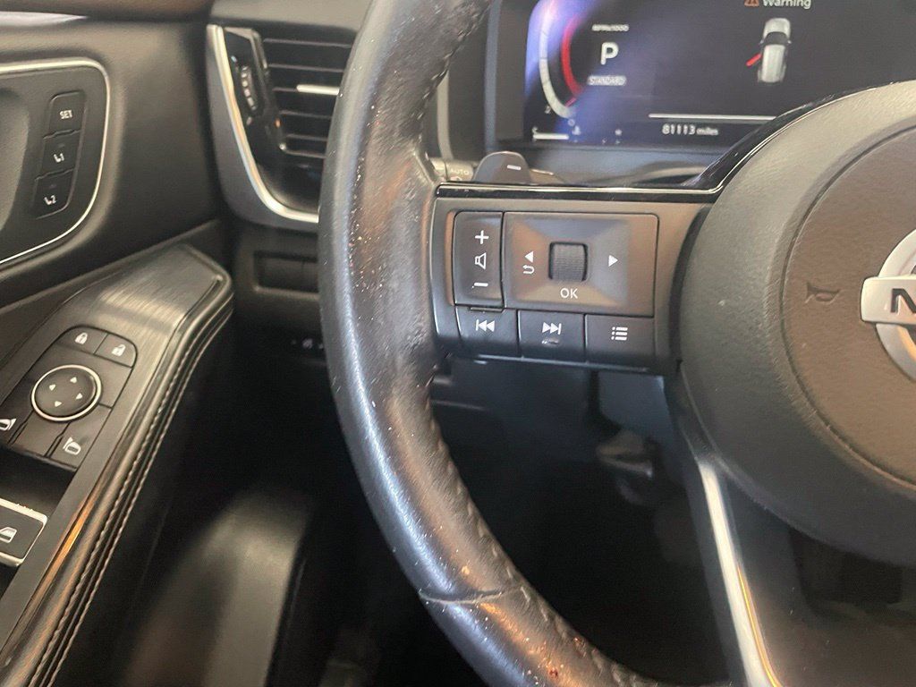 Used 2021 Nissan Rogue Platinum FWD image 13