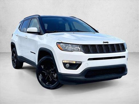 Used 2020 Jeep Compass Altitude image 12