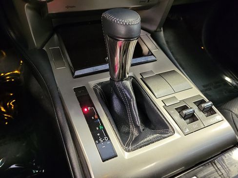 Used 2015 Lexus GX 460 AWD/4WD image 15