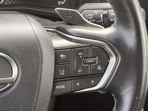 Used 2023 Lexus LX 600 4WD w/ Ultra Luxury Package image 15