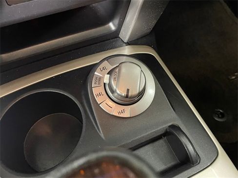 Used 2018 Toyota 4Runner Limited image 11