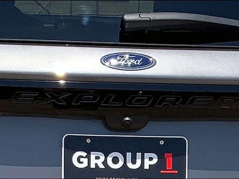Certified 2023 Ford Explorer ST-Line w/ Class IV Trailer Tow Package RWD image 31