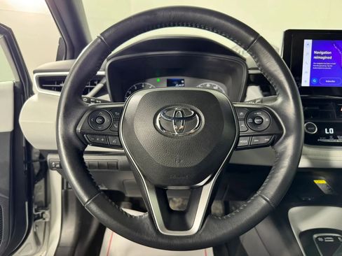 Used 2024 Toyota Corolla SE w/ SE Premium Package FWD image 13