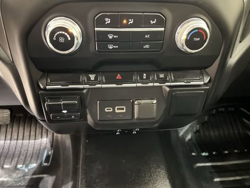 Used 2023 GMC Sierra 3500 Pro w/ Convenience Package image 14