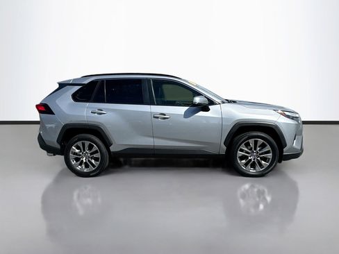 Used 2023 Toyota RAV4 XLE Premium FWD image 8