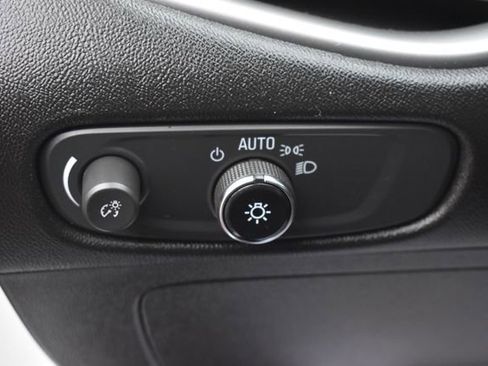 Used 2022 Chevrolet Malibu LS image 20