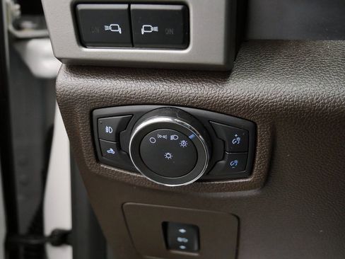 Used 2017 Ford F150 King Ranch w/ Equipment Group 601A Luxury image 28