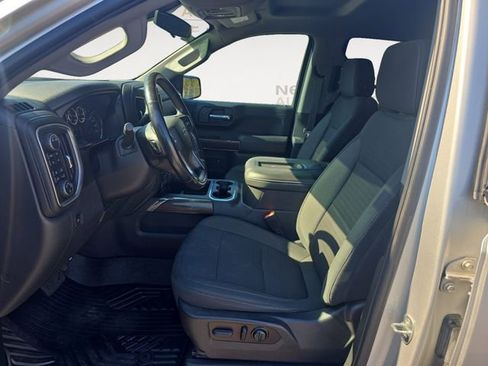 Used 2021 Chevrolet Silverado 1500 LT Trail Boss w/ Bed Protection Package AWD/4WD image 9