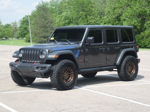 Used 2018 Jeep Wrangler Unlimited Rubicon w/ LED Lighting Group AWD/4WD image 22