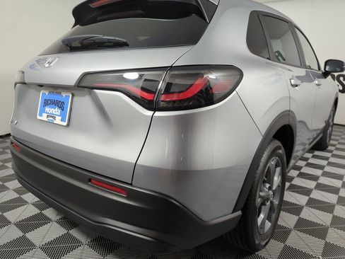 New 2027 Honda HR-V LX image 5