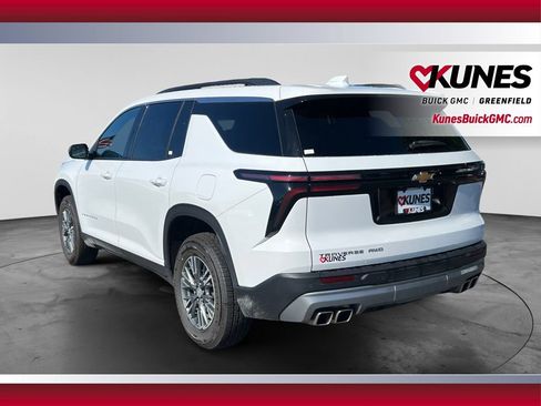 Used 2025 Chevrolet Traverse LT AWD/4WD image 8