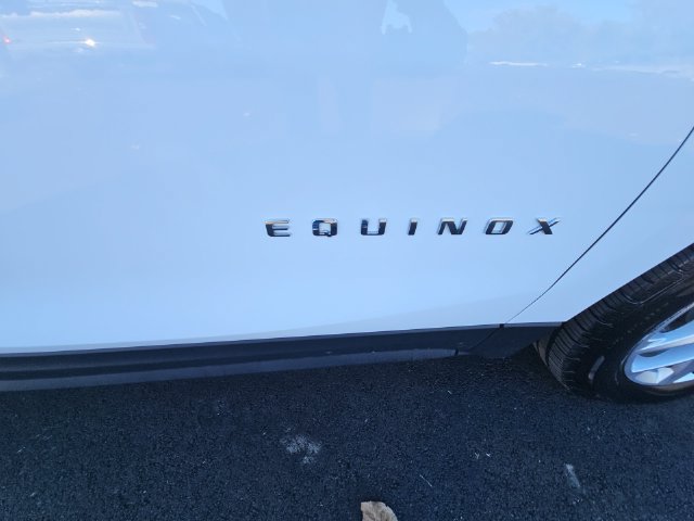 Used 2022 Chevrolet Equinox LS w/ LPO, Floor Liner Package AWD/4WD image 40