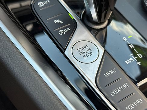 Used 2025 BMW Z4 sDrive30i w/ Premium Package image 21