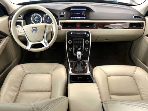 Used 2013 Volvo XC70 T6 image 18