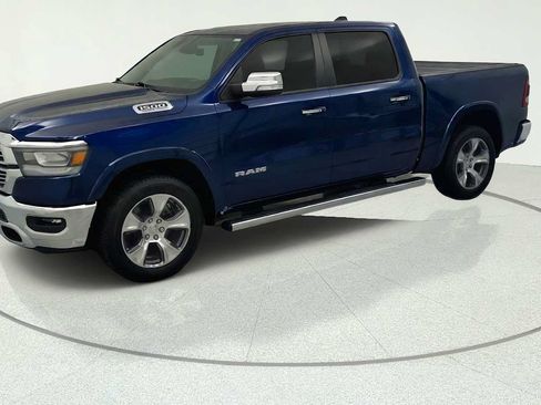 Used 2022 RAM 1500 Laramie AWD/4WD image 4