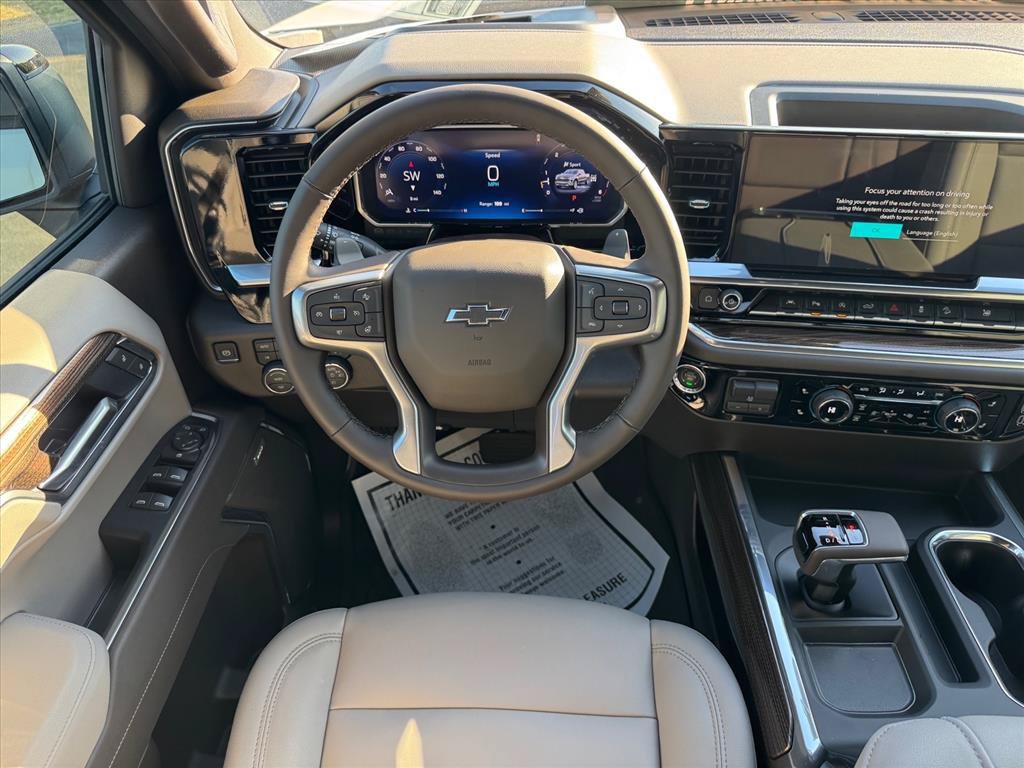 New 2026 Chevrolet Silverado 1500 RST w/ Dark Appearance Package AWD/4WD image 10