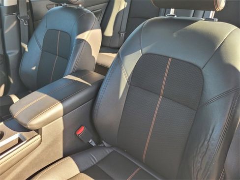 Certified 2022 Nissan Altima 2.5 SR image 13