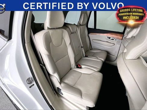 Used 2022 Volvo XC90 T6 Momentum w/ Climate Package AWD/4WD image 35