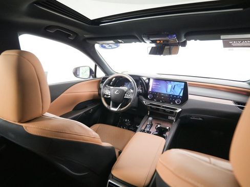 Certified 2023 Lexus RX 350 w/ Cold Area Package AWD/4WD image 15