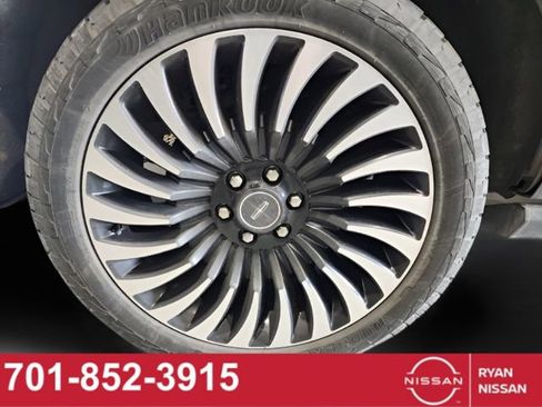 Used 2021 Lincoln Navigator Black Label w/ Cargo Convenience Package AWD/4WD image 7