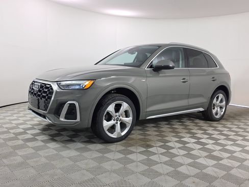 Certified 2023 Audi Q5 2.0T Premium Plus AWD/4WD image 3