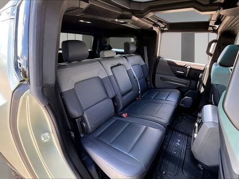 Used 2024 GMC Hummer EV 3X w/ LPO, Illumination Package AWD/4WD image 29