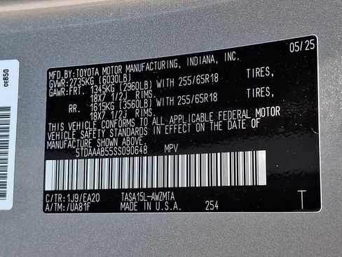 Used 2025 Toyota Grand Highlander AWD image 27