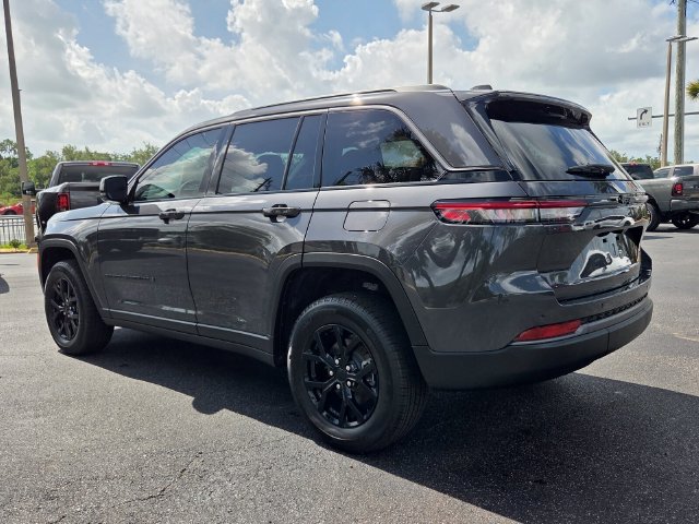 New 2026 Jeep Grand Cherokee Altitude RWD image 6