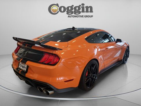 Used 2021 Ford Mustang Shelby GT500 w/ Technology Package RWD image 4