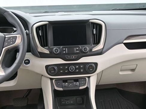 Used 2023 GMC Terrain Denali w/ Denali Premium Package AWD/4WD image 28
