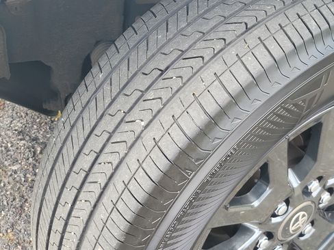 Used 2025 Toyota 4Runner SR5 AWD/4WD image 13