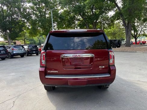 Used 2016 GMC Yukon Denali w/ Open Road Package AWD/4WD image 4