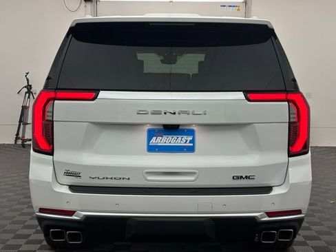 New 2026 GMC Yukon XL Denali w/ Denali Reserve Package image 12